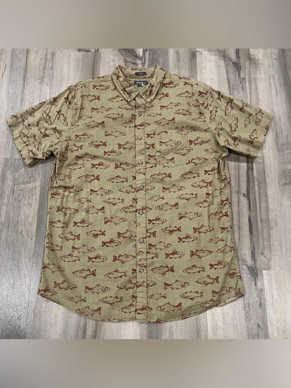 Eddie Bauer All Over Fish Button Up Shirt Mens XL Khaki & Burgundy